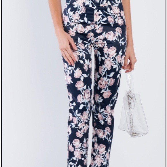 NEW valentines Two piece bustier set pants and top - Picture 5 of 5